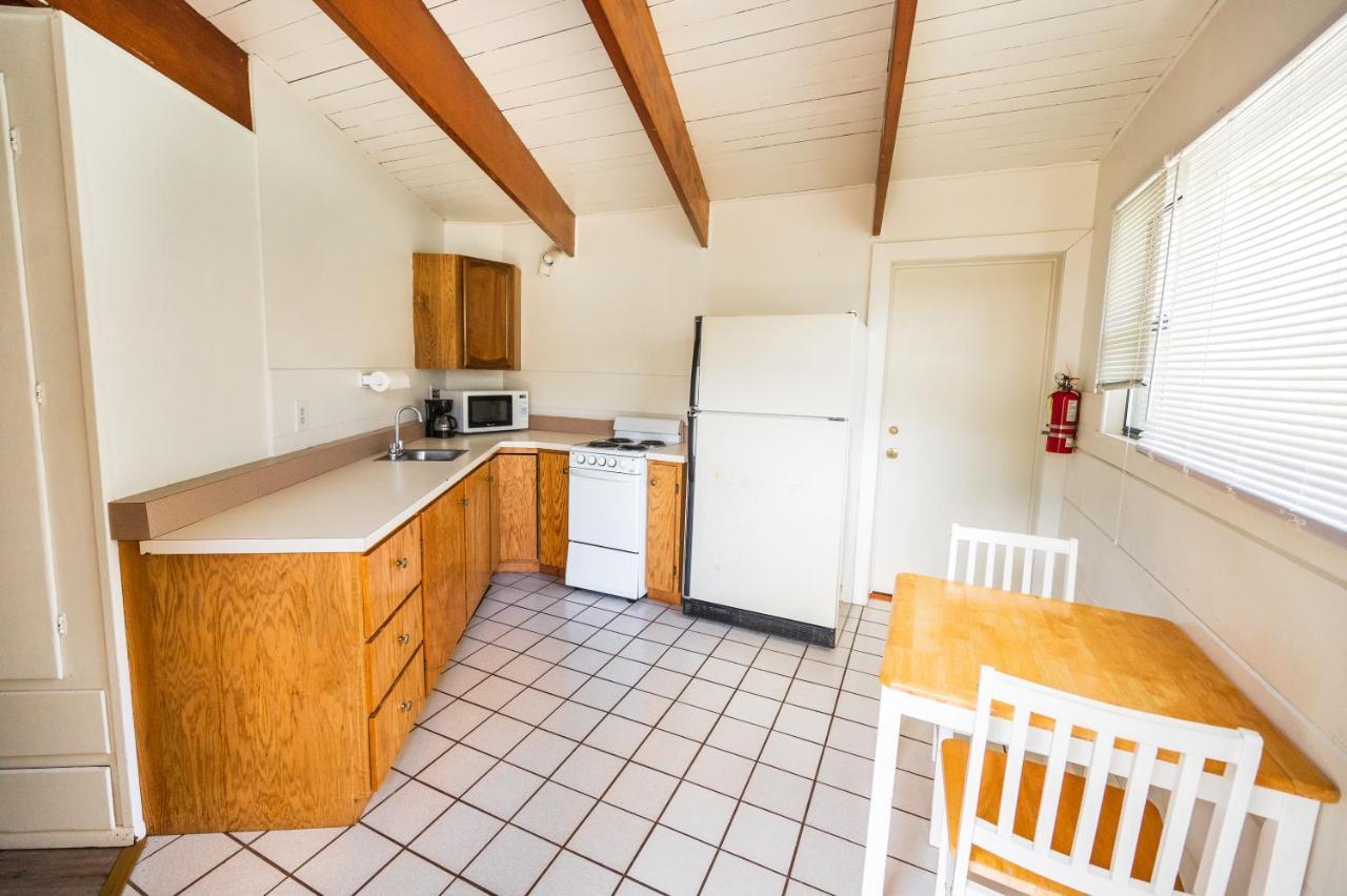Redwood Meadows Rv Resort Кресент-Сити Экстерьер фото