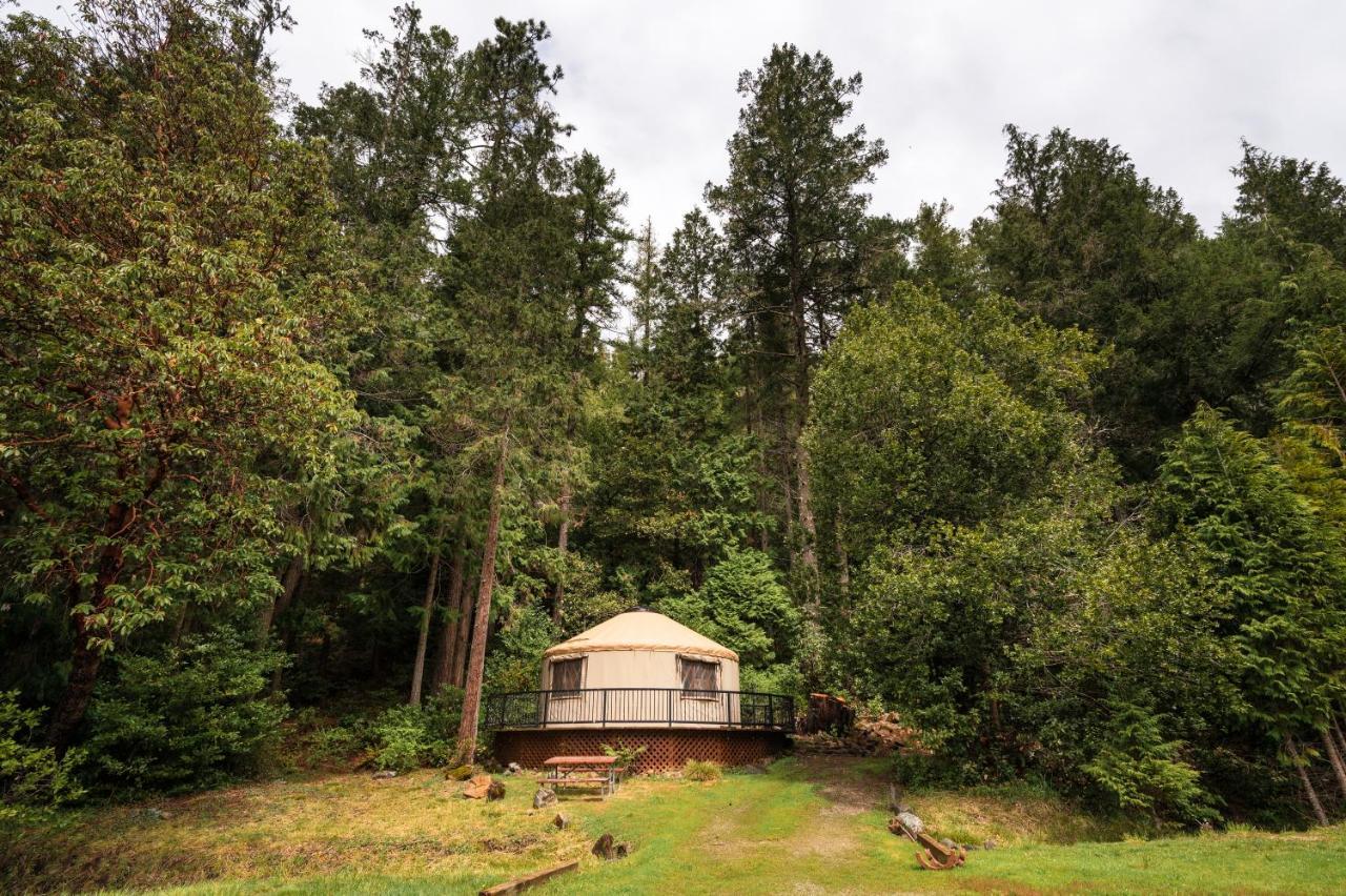 Redwood Meadows Rv Resort Кресент-Сити Экстерьер фото