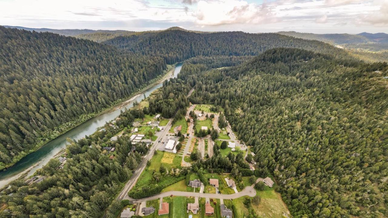 Redwood Meadows Rv Resort Кресент-Сити Экстерьер фото
