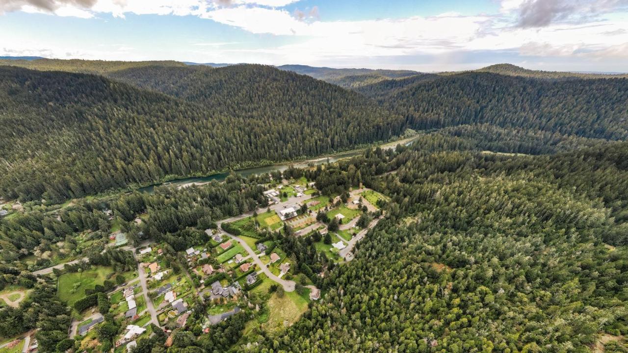 Redwood Meadows Rv Resort Кресент-Сити Экстерьер фото