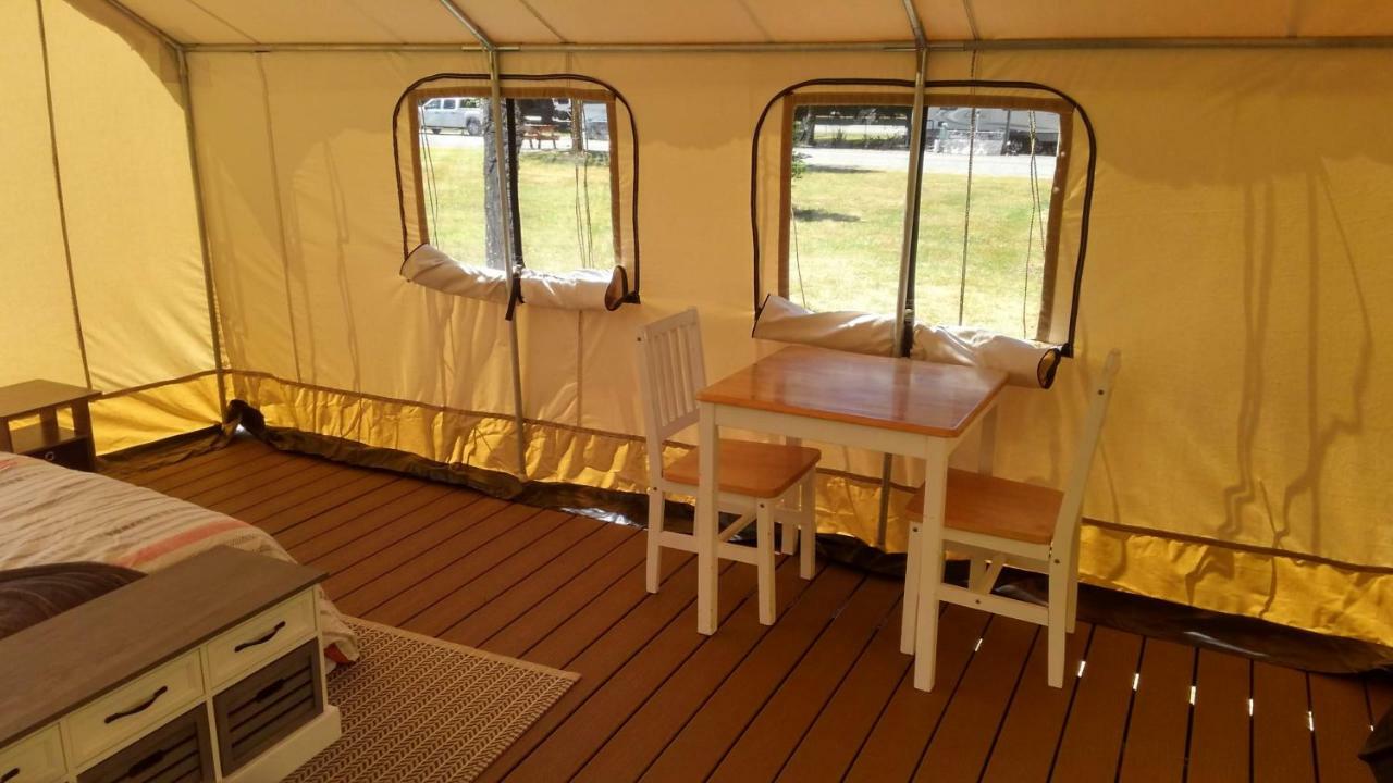 Redwood Meadows Rv Resort Кресент-Сити Экстерьер фото