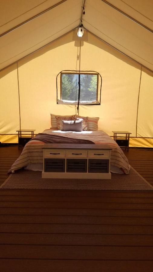 Redwood Meadows Rv Resort Кресент-Сити Экстерьер фото